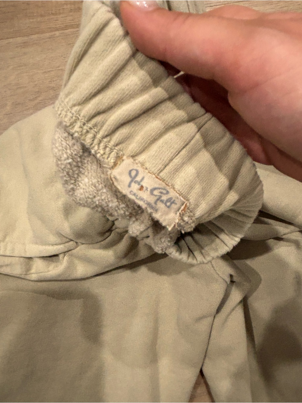 Brandy Melville Sage Sweatpants - Picture 3 of 3